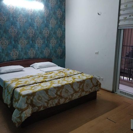 Casa Nirvana Нойда Екстер'єр фото